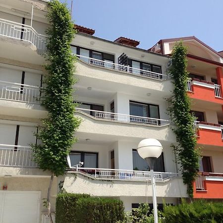 Yanis Guest House Светий Влас Екстер'єр фото