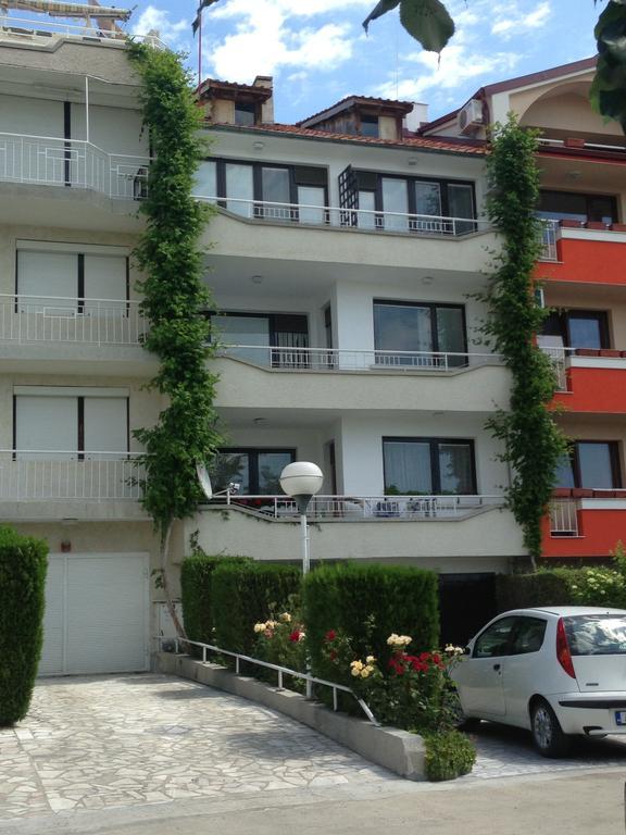 Yanis Guest House Светий Влас Екстер'єр фото